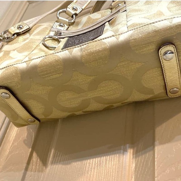COACH POPPY SATEEN GOLD SATCHEL BAG # G1068-15860 - Picture 4 of 8